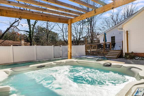Hot tub, Pool, King Bed, Asheville